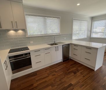 Must see on Margot&mldr;! - Photo 3