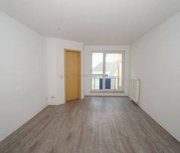 KLEIN-FEIN-MEIN - 1-Raum-Wohnung mit heller Küche und Balkon - Photo 1