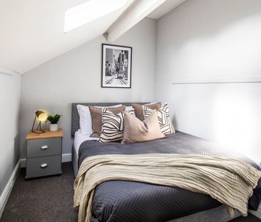 4 Bed End Terrace, Colton Road, LS12 - Photo 3