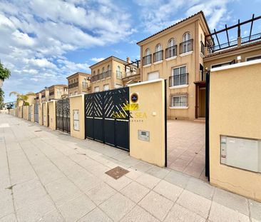5-BEDROOM TRIPLEX FOR RENT IN TORRE DE LA HORADADA - ALICANTE - Photo 4