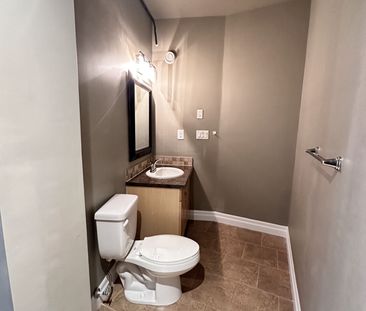 For Lease - 1075 Big Bay Point Road, Barrie, Ontario - Photo 2