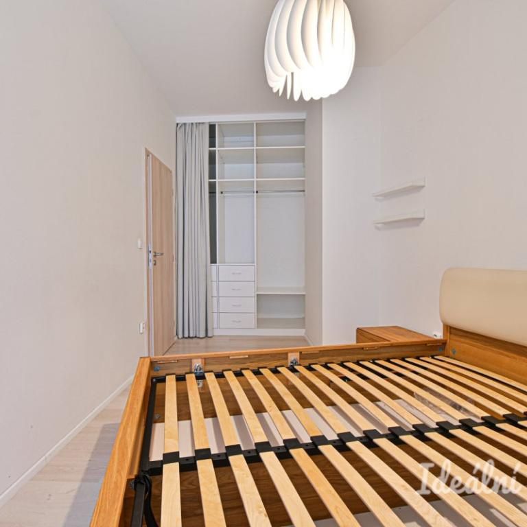 Pronájem bytu 2+kk 49 m2 - Fotografie 1