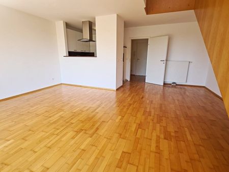 INNSTRASSE, FERNBLICK, 103 m2 Dachgeschoß-Maisonette mit Loggia, 2 Zimmer, Galerie, Komplettküche, Wannenbad, Parketten - Foto 4