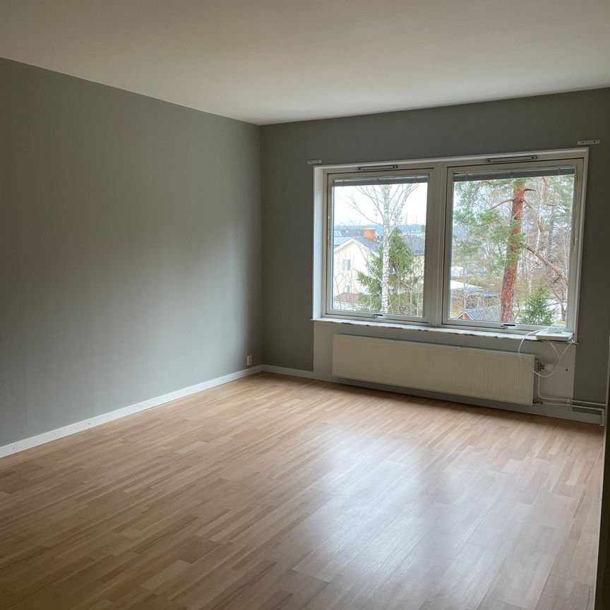 Profilvägen, Finspång - Photo 1