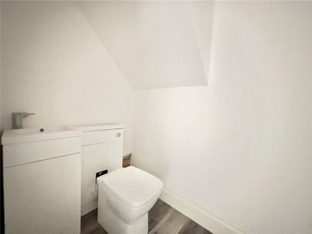 2 bedroom terraced house to rent - Photo 4