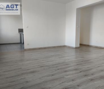 Location Appartement 2 pièces 59m² BEAUVAIS 60000 - Photo 2