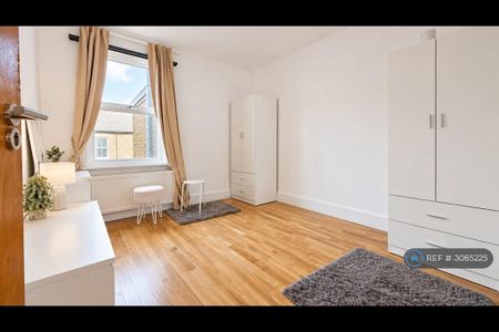 4 bedroom terraced house to rent - Photo 4