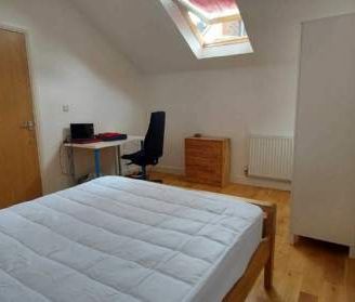 4 bedroom property to rent in Liverpool - Photo 5