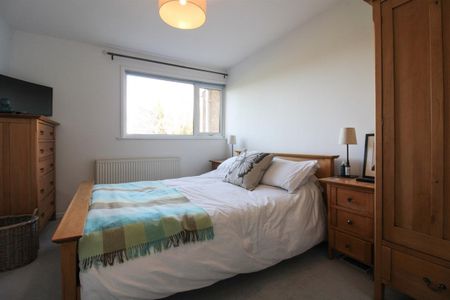 Charlton Kings, Cheltenham GL53 8PF - Photo 4