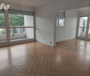 Lumineux appartement T3 avec double séjour et vue très dégagée. - Photo 5