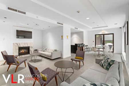 Condo in Downtown Vancouver, BC - Photo 3