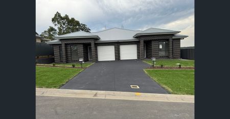 Brand New 3+1 bedroom house for rent in Farley - Photo 3