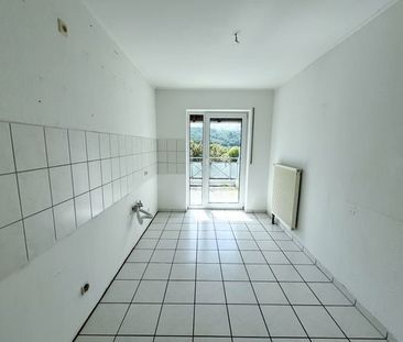 NUR MIT WOHNBERECHTIGUNGSSCHEIN - Familienwohnung mit Balkon und Aufzug - Photo 6