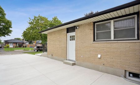 For Lease - 396 Hudson Drive, London East, Ontario - Photo 5