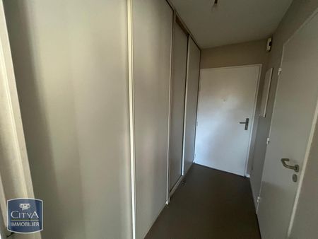 Location Appartement 1 pièce 23m² POITIERS 86000 - Photo 2