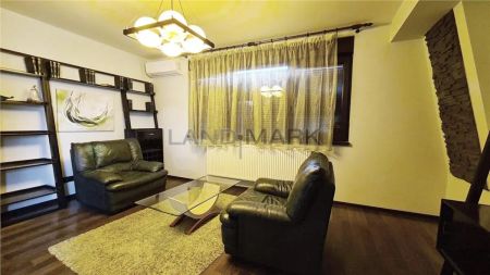 De inchiriat apartament 3 camere in vila zona Favorit-Circumvalatiunii - Fotografie 5