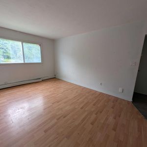 Immeuble - 185 Rue Wilson, Sherbrooke Grand 5 1/2 à Louer - Photo 3