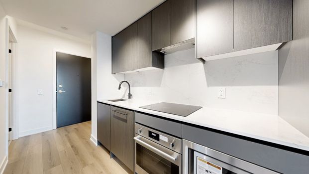 For Lease - 5 Lakeview Avenue Unit# 606, Toronto, Ontario - Photo 1