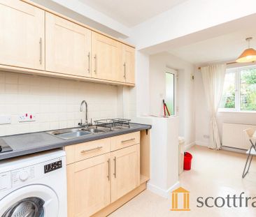 2 bedroom end of terrace house to rent - Photo 5