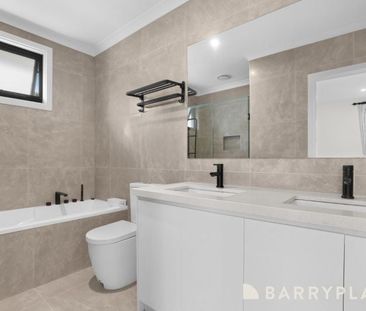 Sophistication & Style in the Heart of Mordialloc - Photo 4