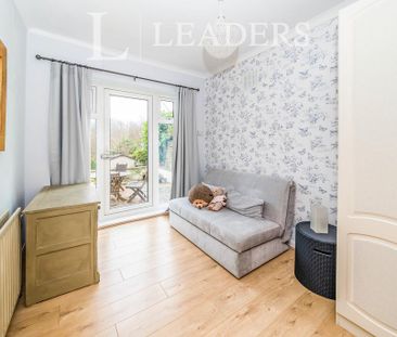 4 bedroom detached house to rent - Photo 1