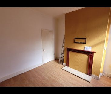 2 Bed Terraced House, Holmfield Avenue, M9 - Photo 3