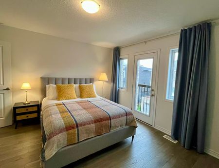 For Lease - 1368 William Halton Parkway, Oakville, Ontario - Photo 3