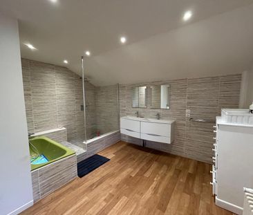 Location maison 6 pièces 351.81 m2 à Èvres - Photo 4