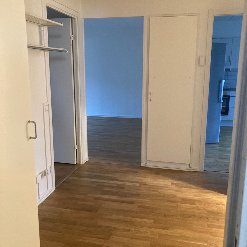 Skolörtsgången 73A - Foto 1