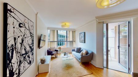 Sunny 1-Bedroom Apartment with New Carpet in Prime Waterloo Location - Photo 5