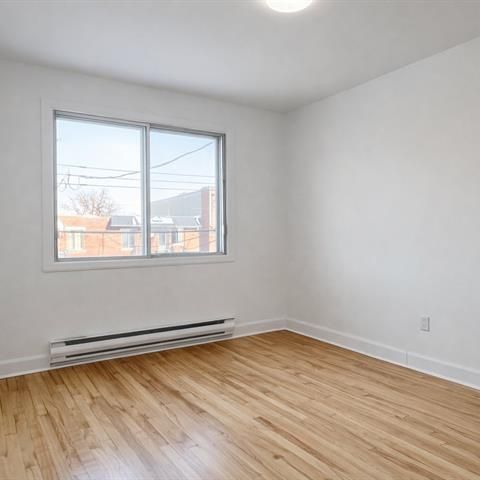 7481 Rue Cartier - Photo 1