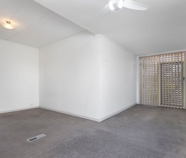 THREE BEDROOM FAMILY HOME - Photo 1