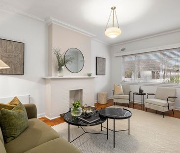 Character, comfort and a compelling location - Photo 1
