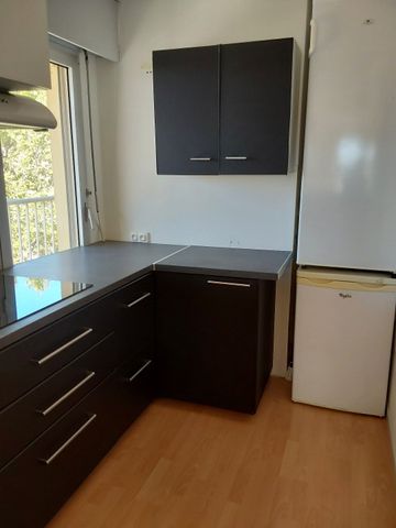 Location Appartement 3 pièces 74m² NARBONNE 11100 - Photo 5