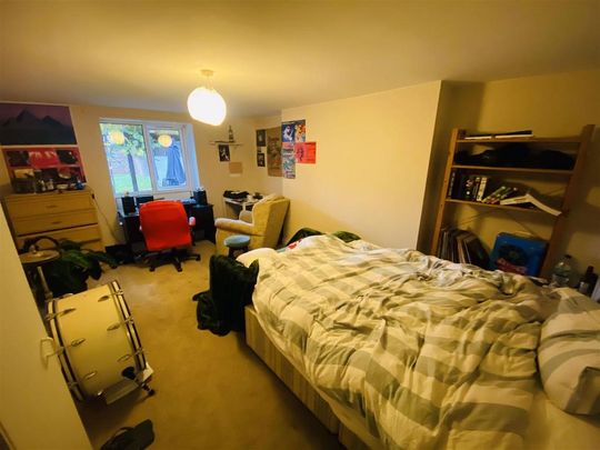 3 bedroom ground floor flat to rent - Photo 1