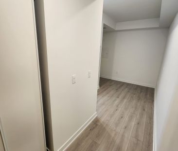 For Lease - 1 Fairview Road Unit# 903, Mississauga, Ontario - Photo 2