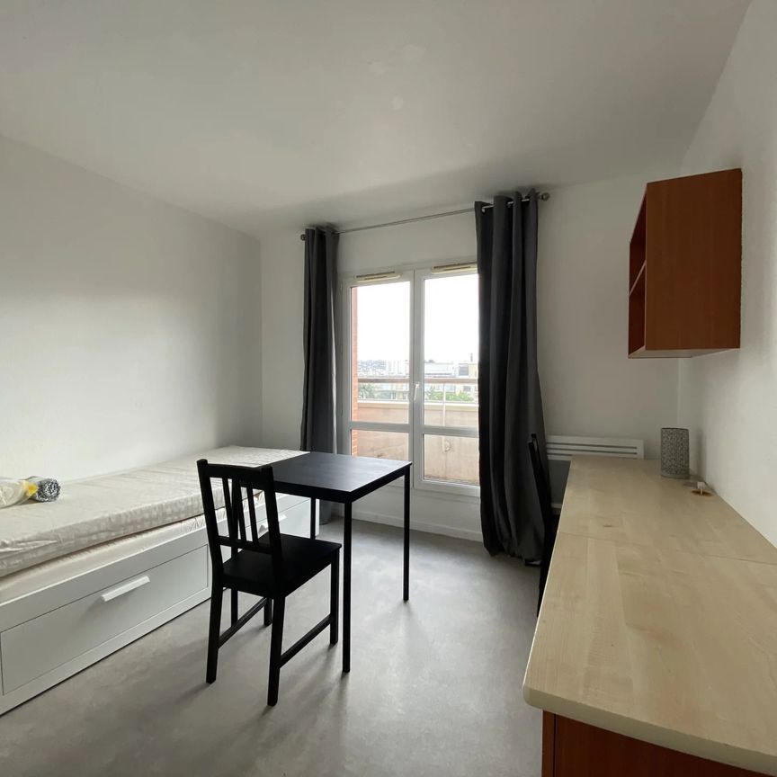 PARIS XIV – RESIDENCE ETUDIANTE LE CONSUL – A LOUER MEUBLE DANS BEL IMMEUBLE RECENT – A PROXIMITE IMMMEDIATE DE LA PORTE D’ORLEANS – PROCHE TOUS COMMERCES ET TRANSPORTS - Photo 1