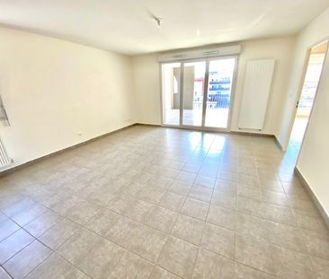 Location Appartement 3 pièces 65m² VILLEURBANNE 69100 - Photo 3