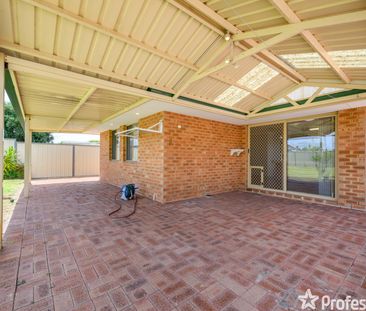 64 Wooramel Way, Cooloongup WA 6168 - Photo 3