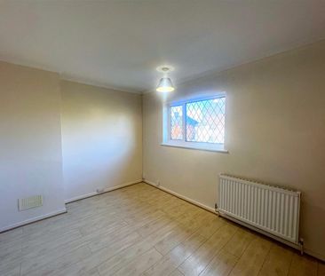 Longspring, Watford - Photo 4