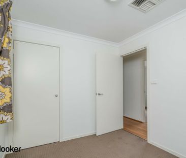 4 Bedroom ensuite Home with double garage - Photo 4