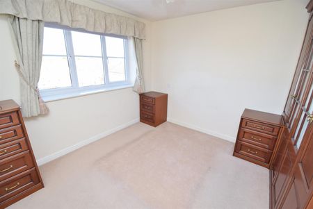 Spruce Court, Wakefield - Photo 3