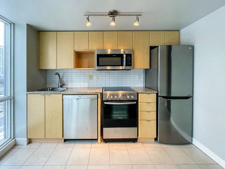 For Lease - 11 Brunel Court Unit# 509, Toronto, Ontario - Photo 4