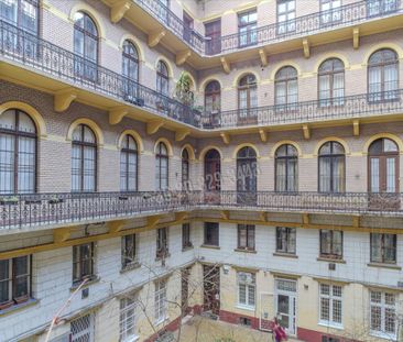 Kiadó újszerű állapotú lakás - Budapest VI. kerület - Fotó 1