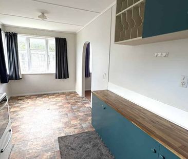 Levin - 3 Bedrooms - Photo 4