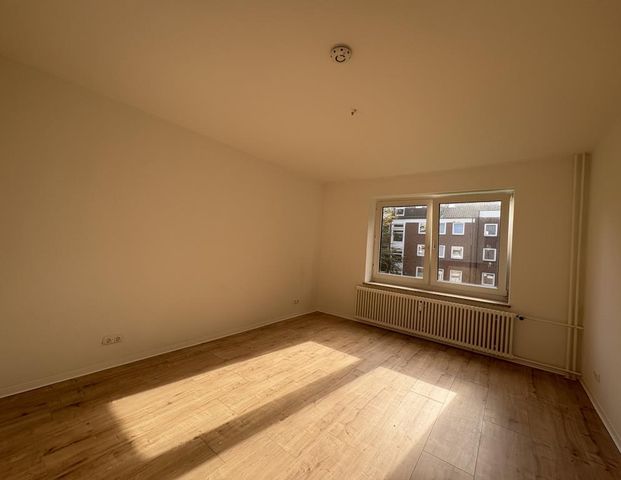 Gepflegte 3 Zimmer Wohnung in Bremerhaven - Foto 1