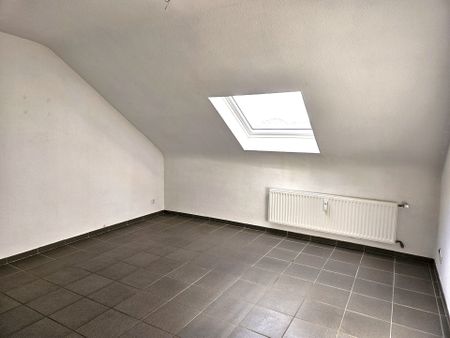 Moderne Dachgeschosswohnung in ruhiger Lage - Photo 5