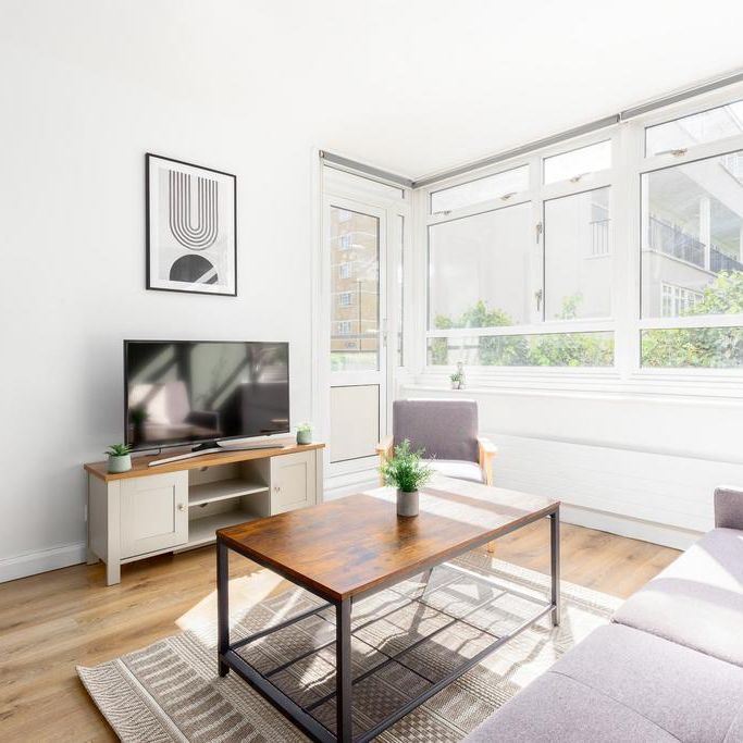 1 bedroom flat to rent - Photo 1