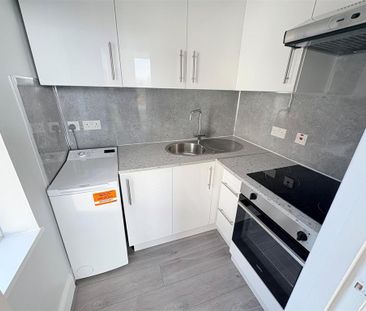 Property to rent - Photo 3