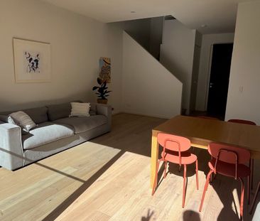 South Melbourne - Photo 6